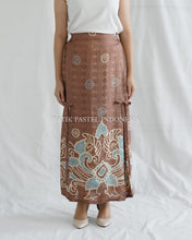 Load image into Gallery viewer, Fita Skirt 31
