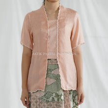 Muat gambar ke penampil Galeri, Awan atasan Kebaya Kutubaru Bordir Scallop Viscose - Batik Pastel
