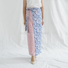 Muat gambar ke penampil Galeri, Rania Skirt - Rok Span Kombinasi Batik dan Katun Bordir
