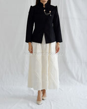 Load image into Gallery viewer, Dian Kebaya Janggan Modern bahan Vegan Suede
