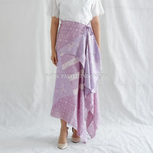 Load image into Gallery viewer, Kara Skirt - Rok Batik Modern model Kain Ikat Instant
