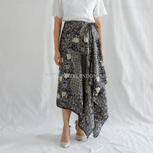 Load image into Gallery viewer, Kara Skirt - Rok Batik Modern model Kain Ikat Instant
