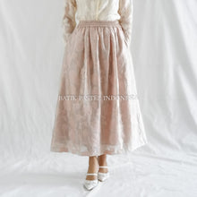 Load image into Gallery viewer, Batik Pastel MeiHua Skirt Bordir Timbul Premium - Rok Karet Lipit Mewah Pinggang Full Karet Bawahan Kebaya Lebaran 2026
