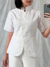 Load image into Gallery viewer, Kebaya Janggan Modern Atasan Katun Bordir - Batik Pastel
