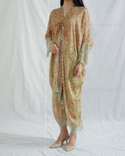 Load image into Gallery viewer, Lace Kaftan Dress 174

