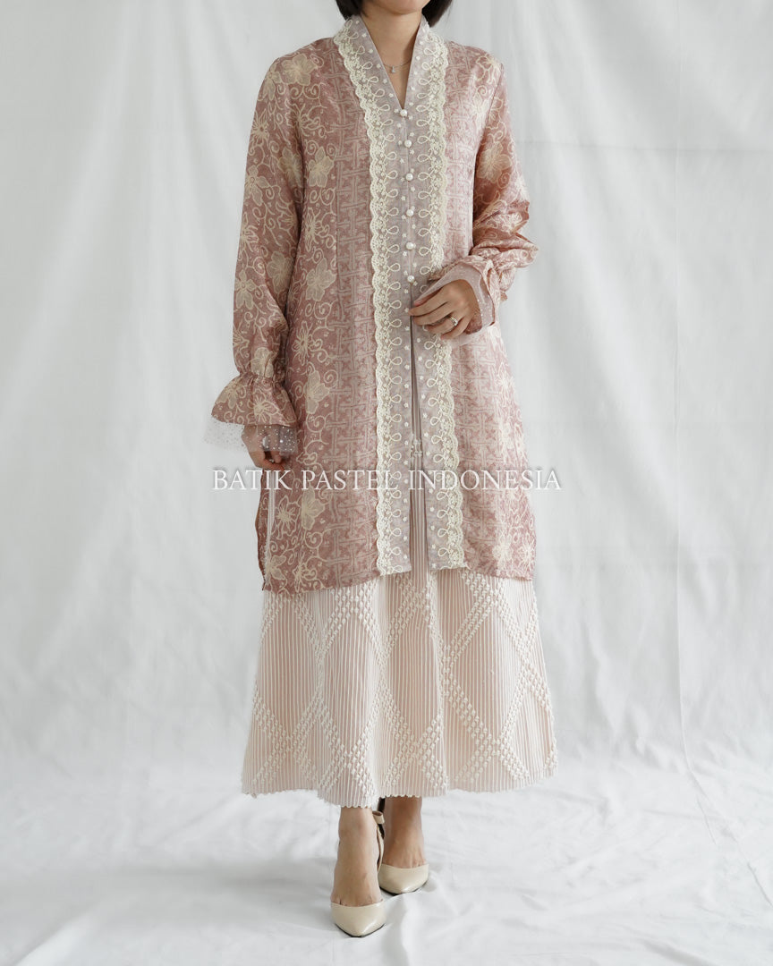 Kamila Kebaya Batik 26