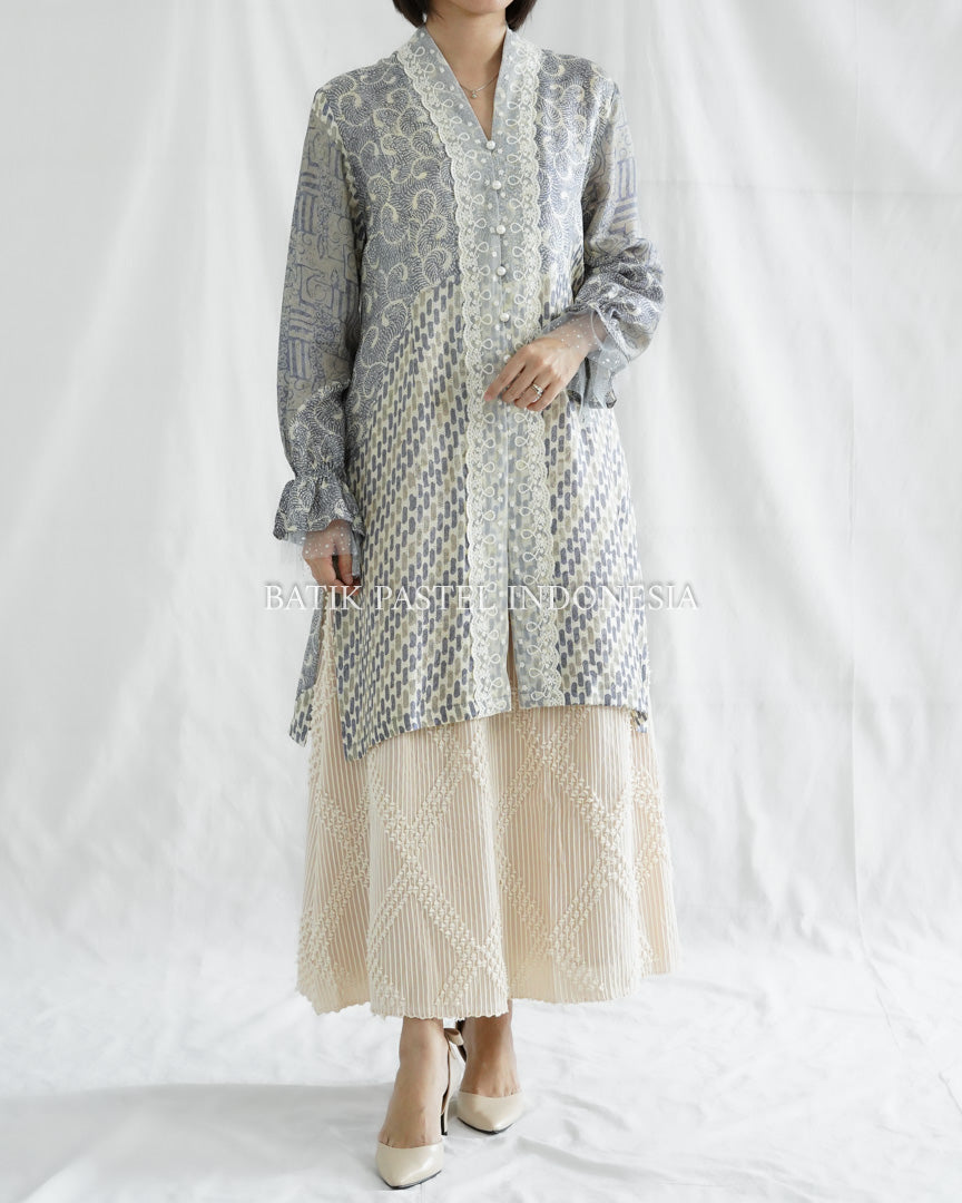 Kamila Kebaya Batik 27