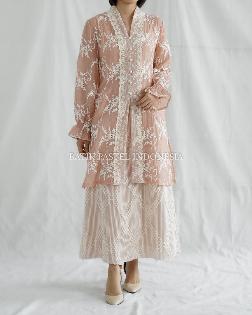 Kamila Kebaya Bordir Pink