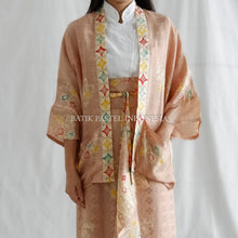 Load image into Gallery viewer, Linda Outer Kimono 454
