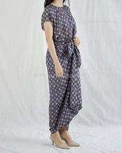 Load image into Gallery viewer, Linda Dress / Outer 425 (Select Variation)
