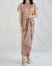 Load image into Gallery viewer, Linda Dress / Outer 426 (Select Variation)
