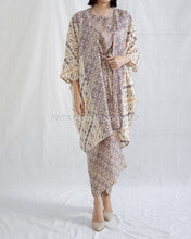 Load image into Gallery viewer, Linda Dress / Outer 429 (Select Variation)
