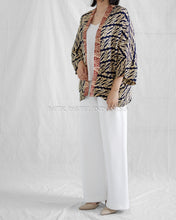 Load image into Gallery viewer, Linda Outer Kimono 431
