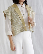 Load image into Gallery viewer, Luna Vest Blazer / Outer Top Batik 03
