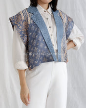 Load image into Gallery viewer, Luna Vest Blazer / Outer Top Batik 04
