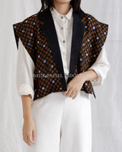 Muat gambar ke penampil Galeri, Luna Vest Blazer / Outer Top Batik 06
