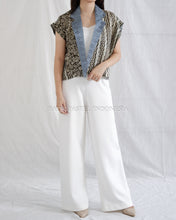 Load image into Gallery viewer, Luna Vest Blazer / Outer Top Batik 12
