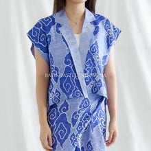 Load image into Gallery viewer, Luna Vest Blazer / Outer Top Batik 16
