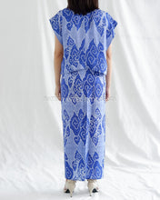 Load image into Gallery viewer, Luna Vest Blazer / Outer Top Batik 16
