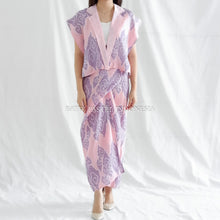 Load image into Gallery viewer, Luna Vest Blazer / Outer Top Batik 17
