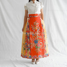Muat gambar ke penampil Galeri, Rok Batik Maura Pleats Tali - adjustable waist 马面裙
