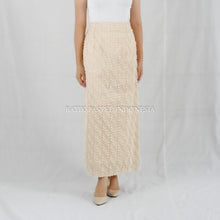 Muat gambar ke penampil Galeri, Bawahan Rok atau Celana Tenun Sulam Bulu (pilih variasi)
