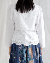 Load image into Gallery viewer, Shella Top LONG Embroidered Cotton Top- White
