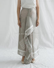 Load image into Gallery viewer, Soraya Skirt 12
