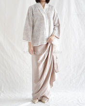 Muat gambar ke penampil Galeri, Lily Kebaya Brocade - White
