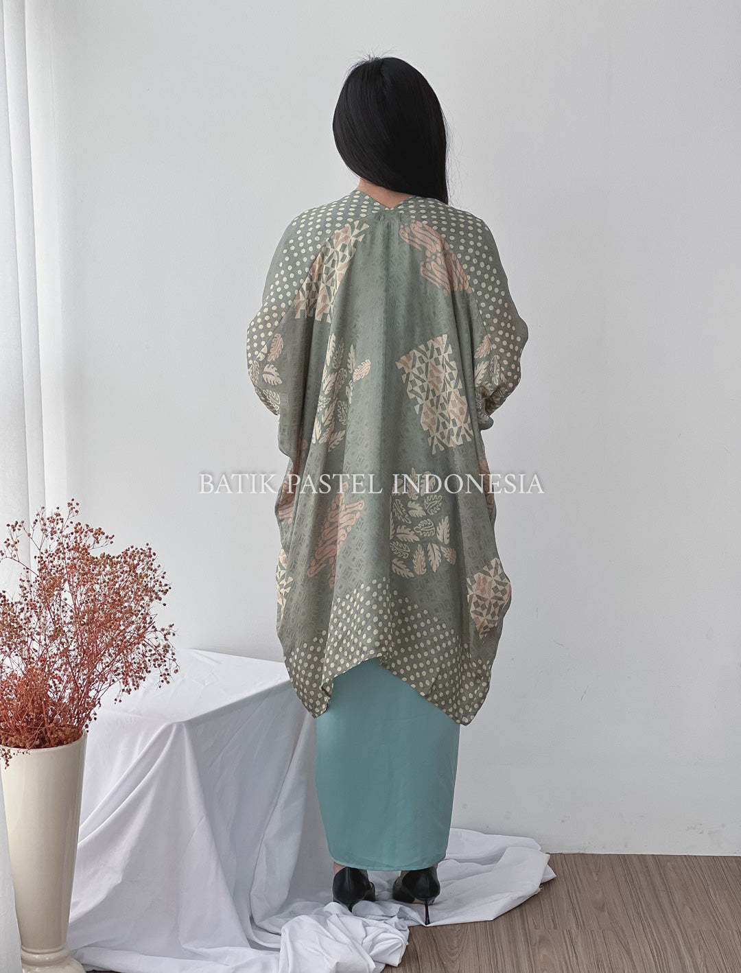 Linda Batik Outer and Inner Dress Pastel Batik Batik Pastel