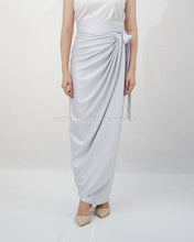 Muat gambar ke penampil Galeri, Rok Tali / Wrap Skirt Satin (Pilih Warna)
